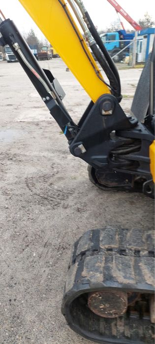 Продається JCB Z-48 Резинова гусениця.