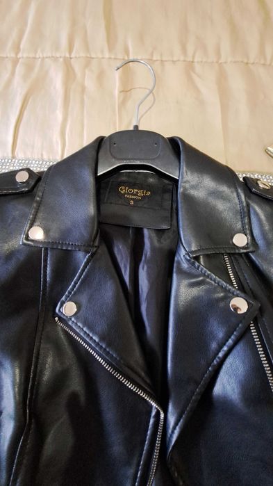 Casaca preta de napa