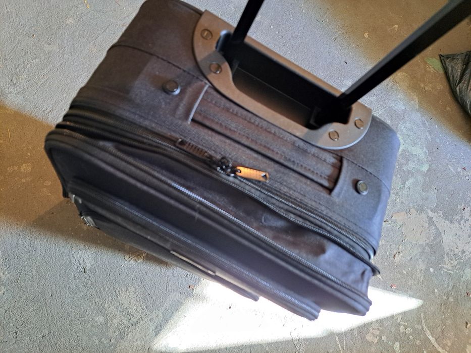 Walizka materiałowa