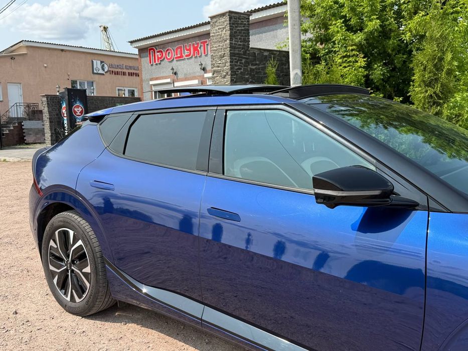 Продам Kia ev6 .
