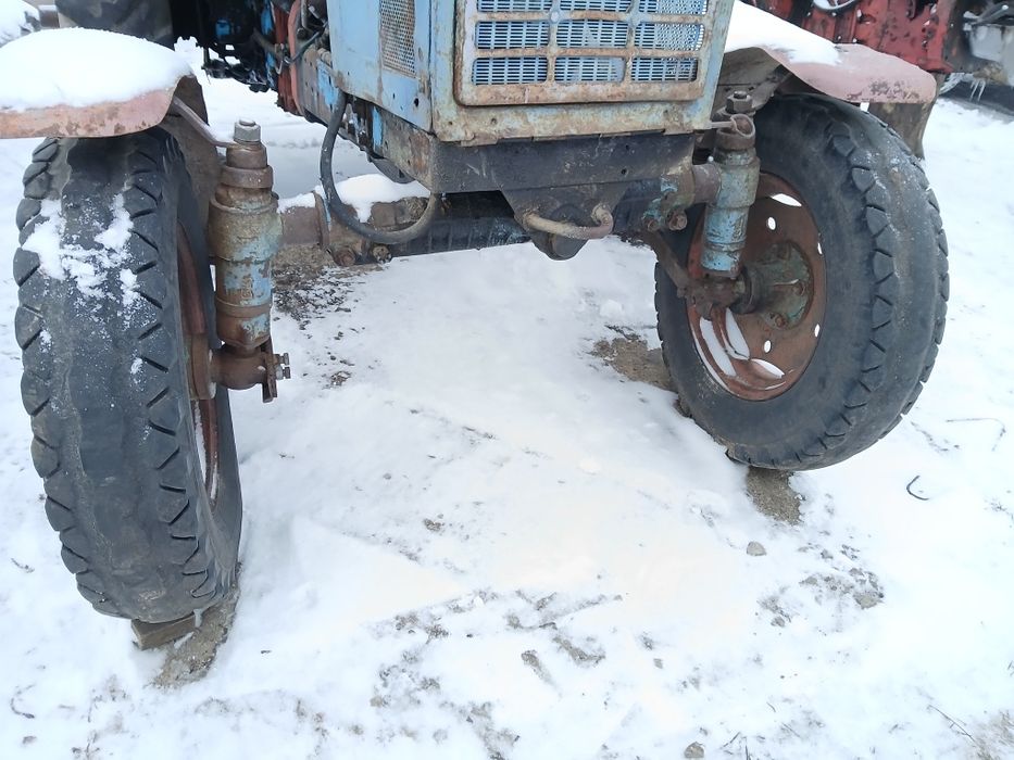 Передній міст Брус лонжерон мтз 80  82  цапфа