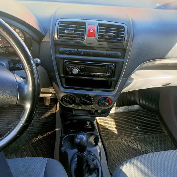 Kia Picanto uszkodzona
