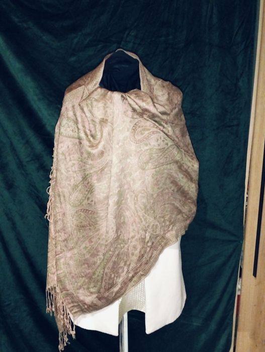 Chusta, duża,wzorzysta