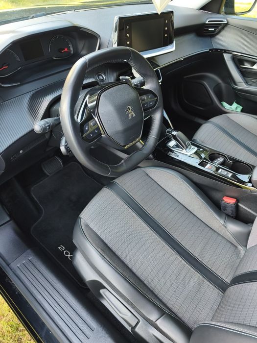 Peugeot 2008 II 1.5 HDi 130 KM EAT8 Allure Czarny Perłowy Automat! PILNIE SPRZEDAM