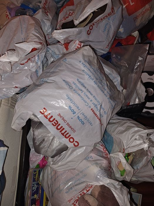 Sacos de roupa e brinquedos ao melhor preço