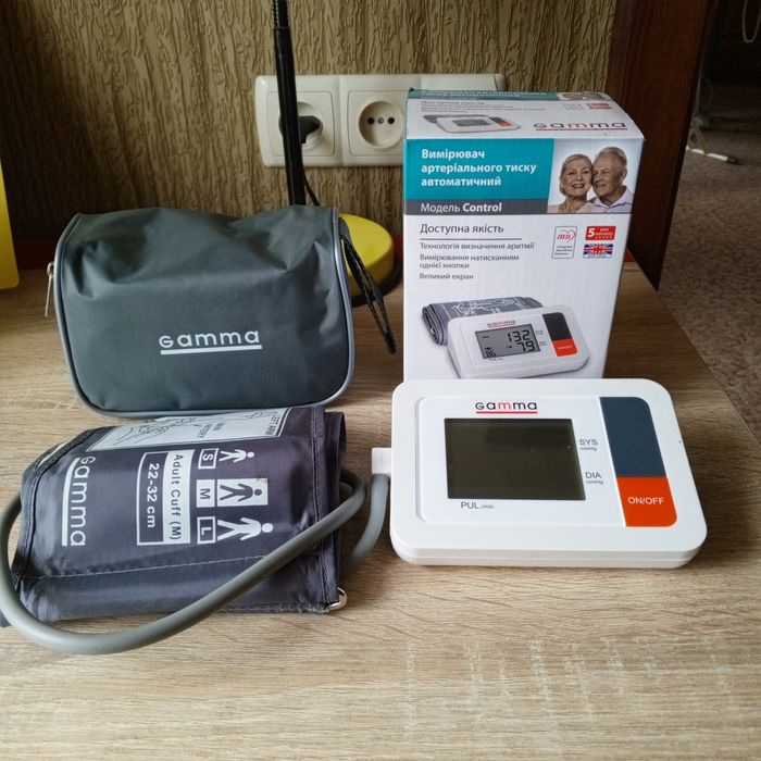 Прилад для вимірювання артеріального тиску