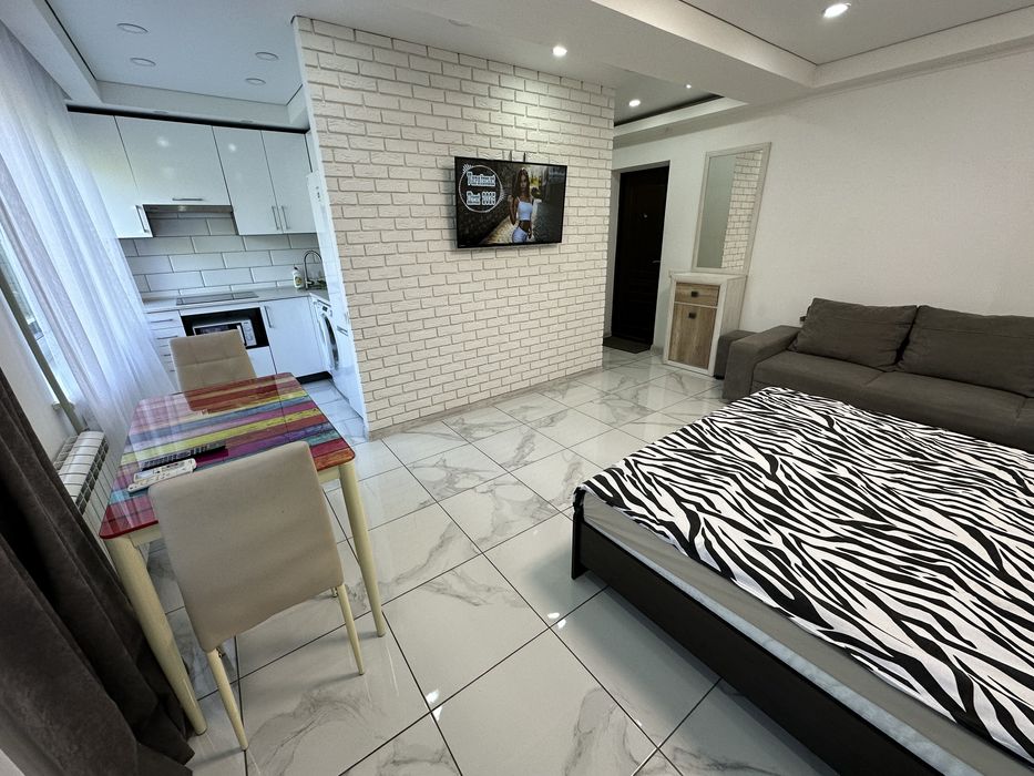 Квартира Словʼянськ центр подобово Люкс