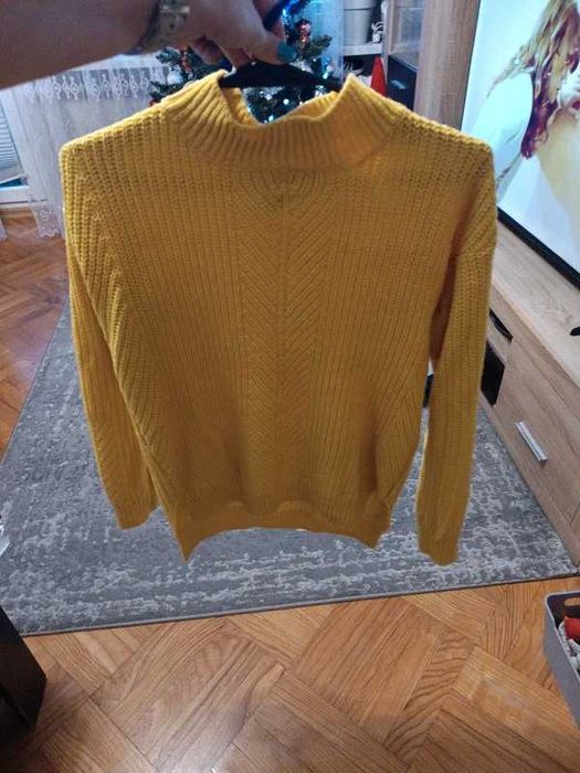 Sweter Primark żółty