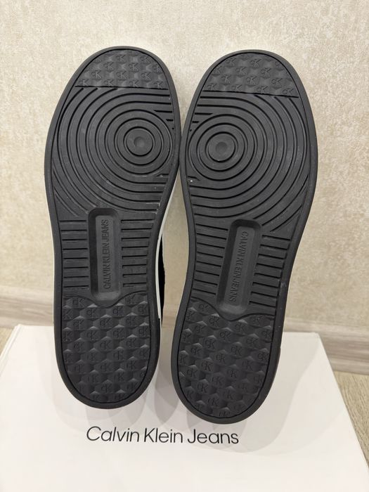 Кросівки Calvin Klein BASKET CUPSOLE - р.43,5 - як НОВІ