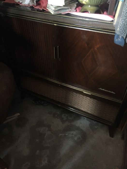 Gira discos Movel muito antigo vintage peca única 1,20x50x80