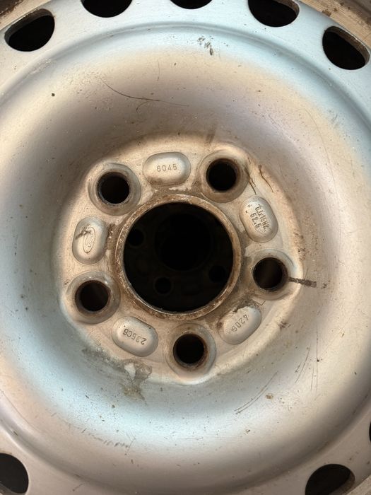 Продам колеса ( диски з резиною ) 195/65/R15