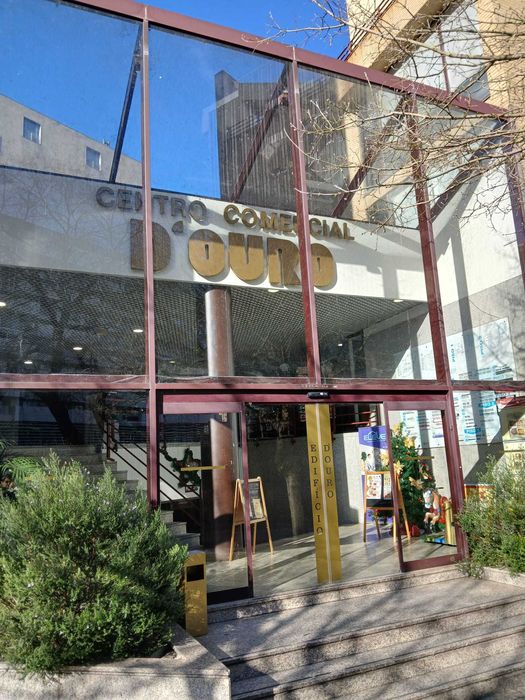 Escritório centro de Vila Nova de Gaia - Centro Comercial D'Ouro