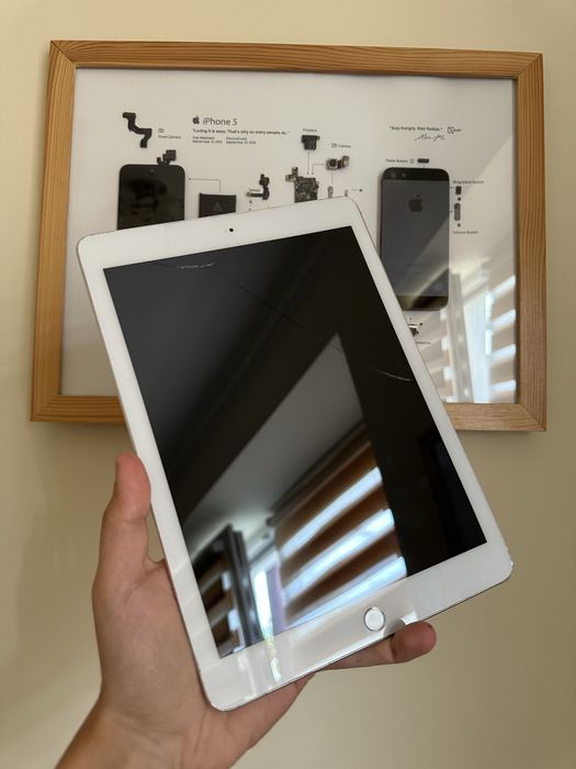 Продам iPad 5 32 Gb