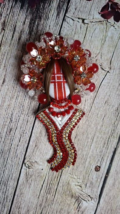 В наявності  Брошки мотанки  ручної роботи