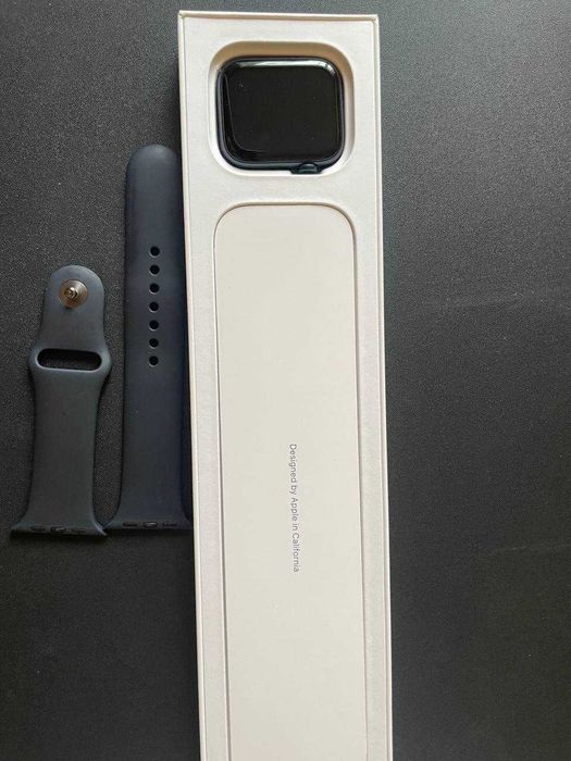 Apple Watch SE(2nd Gen) 44mm Midnight Aluminium GPS