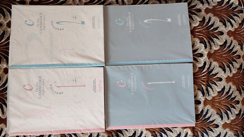 The New Cambrigde English Course. Michael Swan. Catherine Walter.