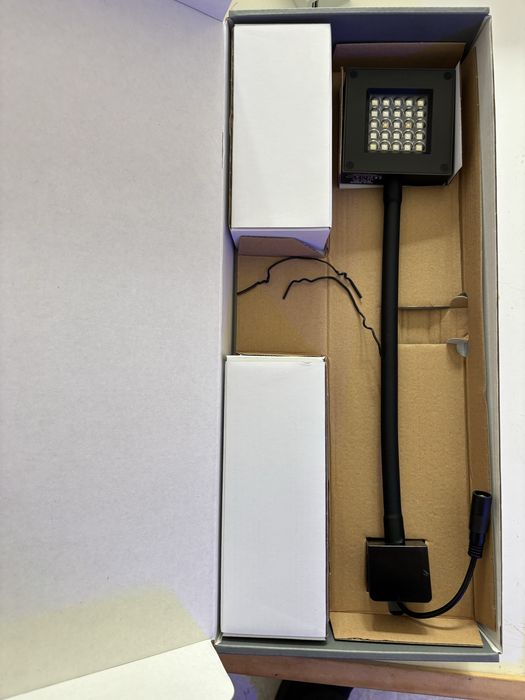 Lampa do akwarium morskiego