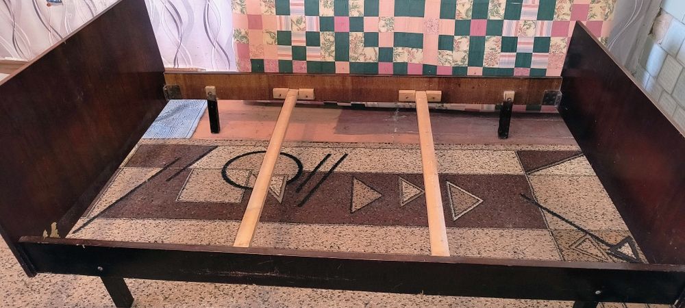 Кровать полуторна  шафа та тумба