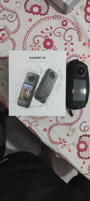 Insta360 X4 8K + Motorcycle Bundle + Bateria Extra + Acessórios