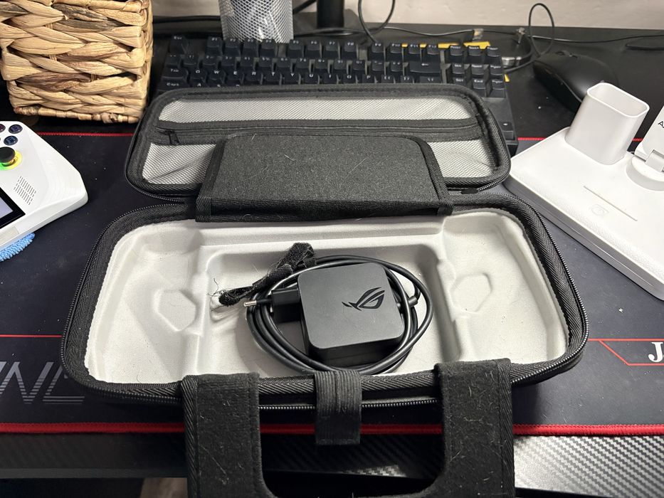 Asus ROG Ally Z1 Extreme – bardzo dobry stan + komplet + etui + szkło