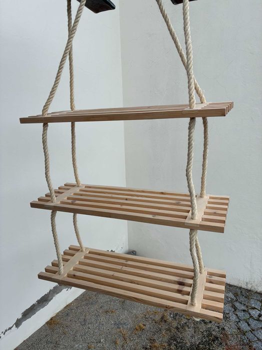 Estantes suspensas de decoração - Qtd. 2 Und.