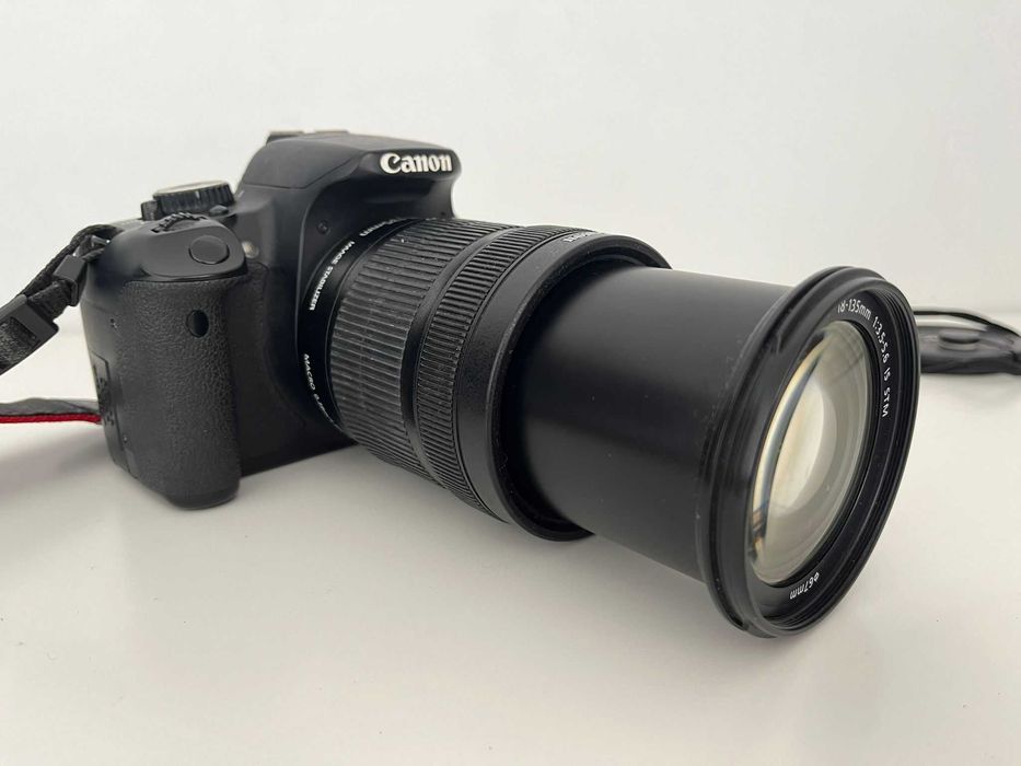 Câmera Canon T4i - EOS Rebel T4I