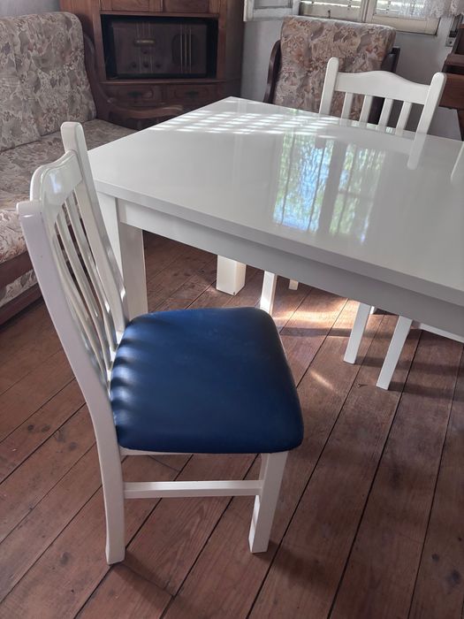 Mesa de jantar extensível + 6 cadeiras