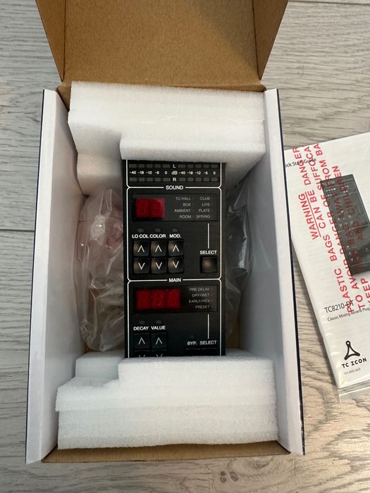 TC Electronic TC 8210 DT