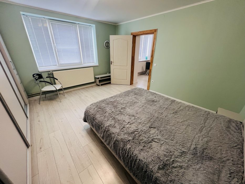 Продаж будинку в м. Берегове (спокійний район), 168 кв. м, 4 сотки ділянки