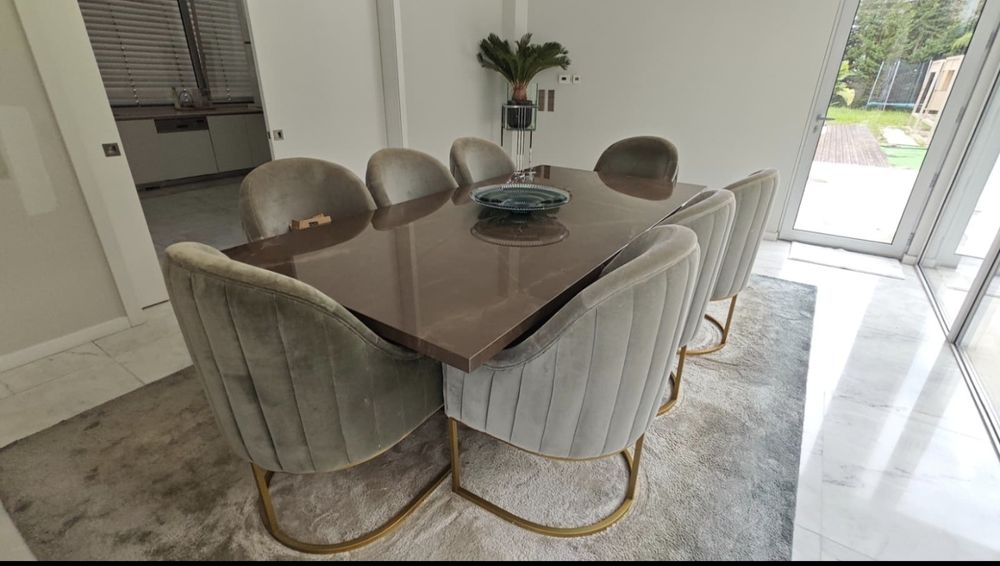 Mesa de jantar Antarte em pedra 8 lugares + cadeiras