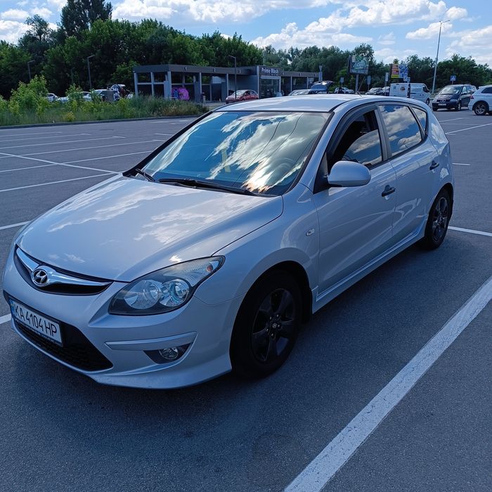Продам автомобіль Хюндай I 30