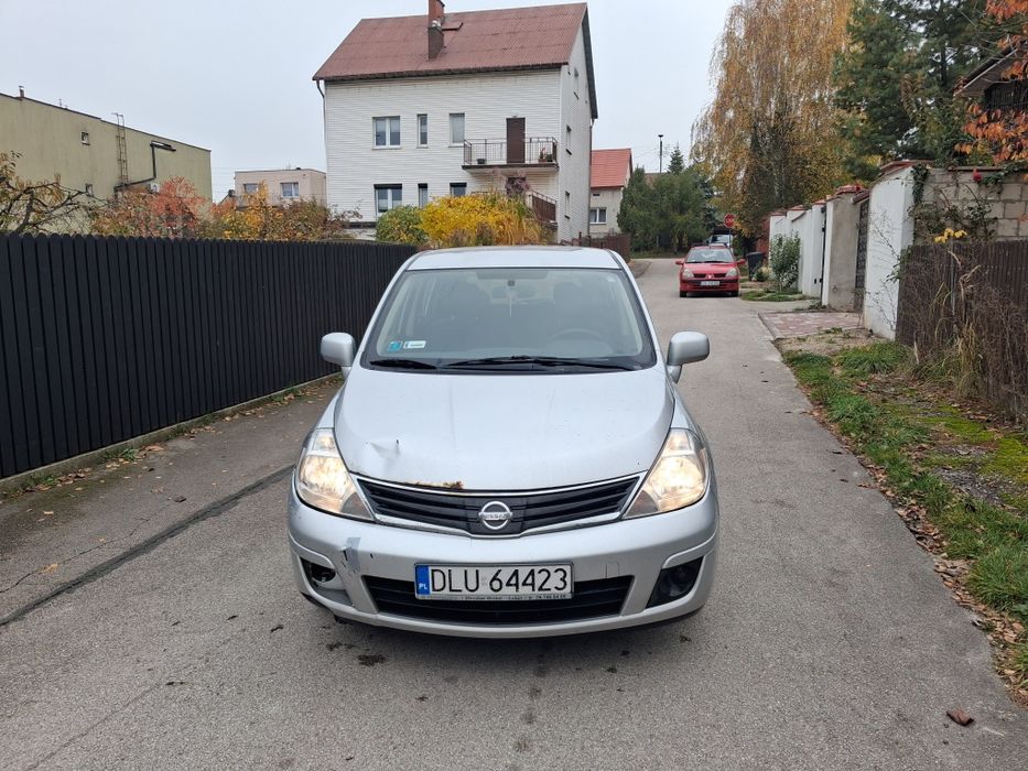 Nissan Tiida