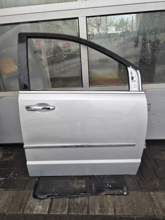 chrysler town country drzwi przednie prawe prawy przód lak PS2 srebrne
