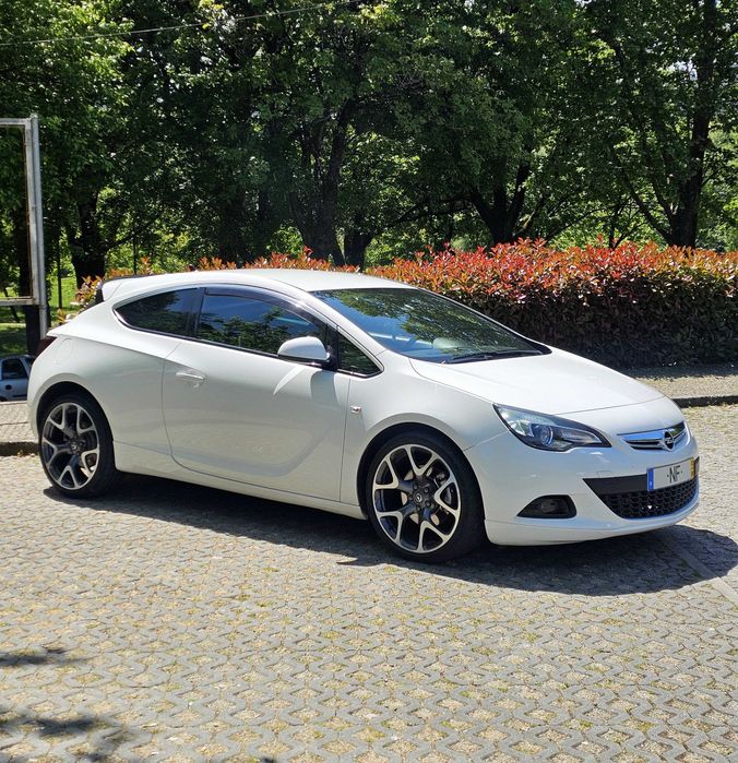 Opel Astra J GTC 1.7 diesel Isuzu