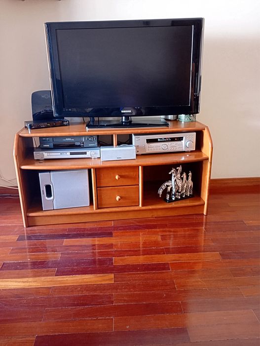 Movel TV em madeira