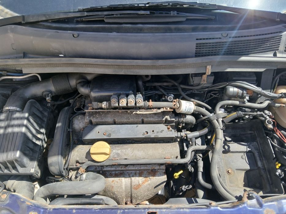 Opel zafira 1.6 gpl elegance venda