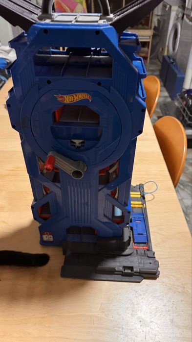 Garagem hot wheels usada