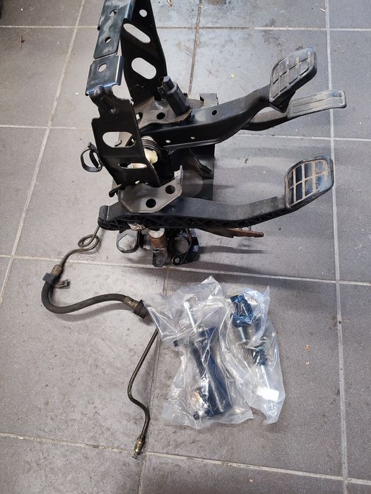 Golf MK3 III Vento vr6 r32 1.8t pedały pod hydrauliczne sprzegło SWAP