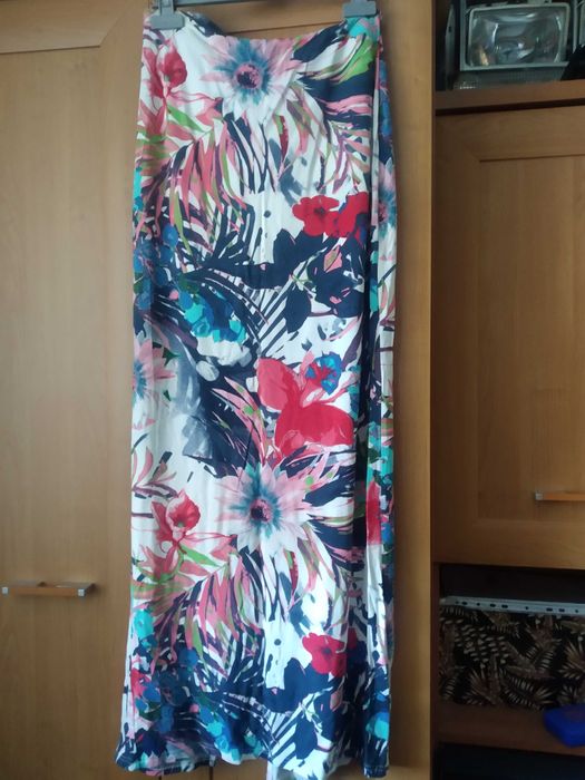 spódnica kwiatowa , rozmiar 10