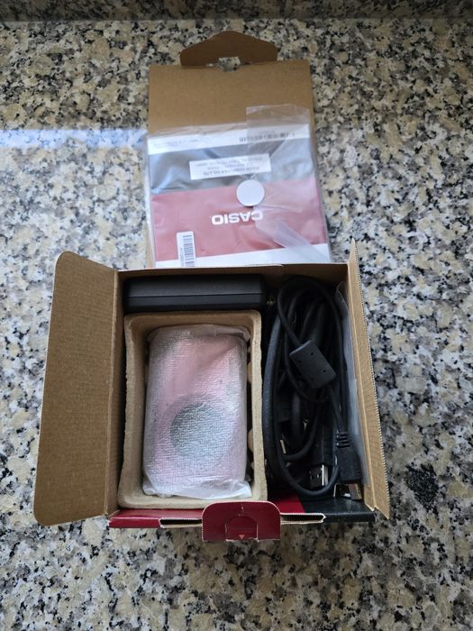 Maquina fotográfica casio de 12.1 mpx - cor de rosa