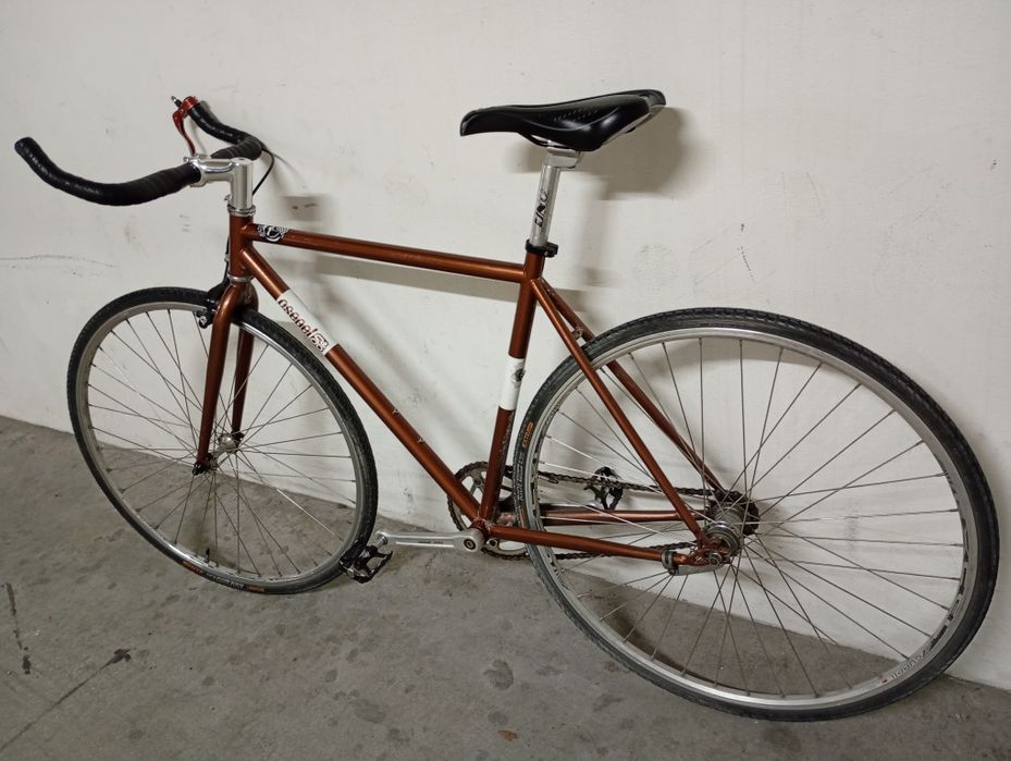 Bicicleta single speed contra pedal