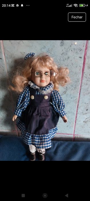 Bonecas de porcelana