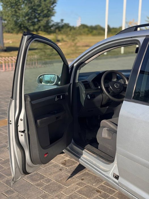 Продаю VW Touran 2003