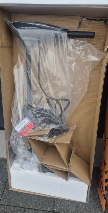 Zaburtowy Silnik Elektryczny Savage Gear Thruster 12V 36lbs, nowy
