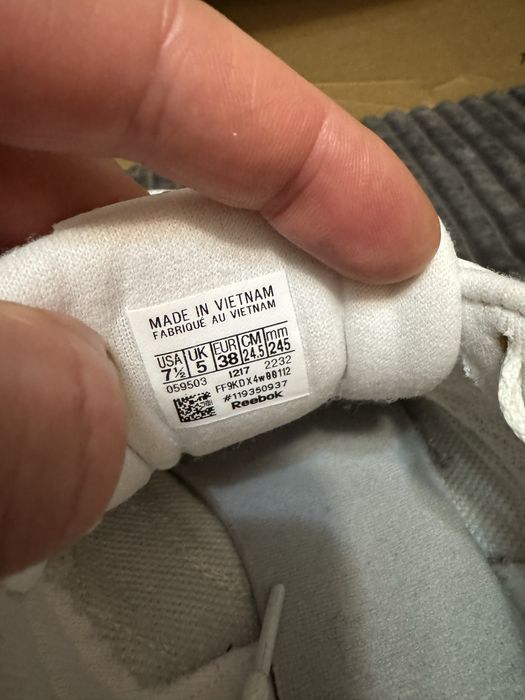 Жіночі кросівки Reebok Classic 38(24,5см) оригінал шкіра