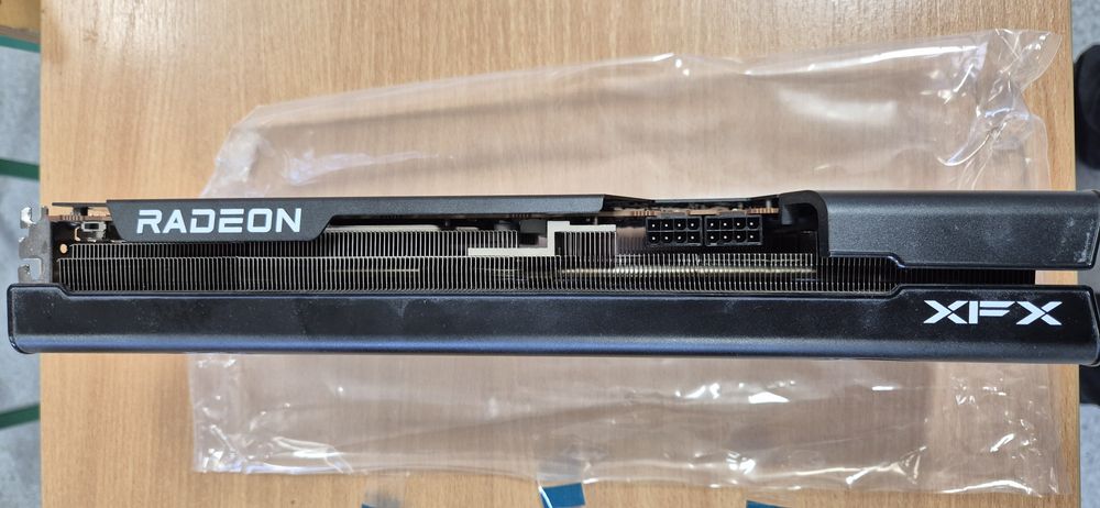 XFX Quick 319 RX 7700XT