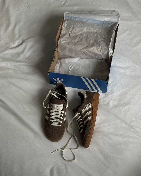 Oryginalne buty adidas damskie Buty HANDBALL brązowy R.39
