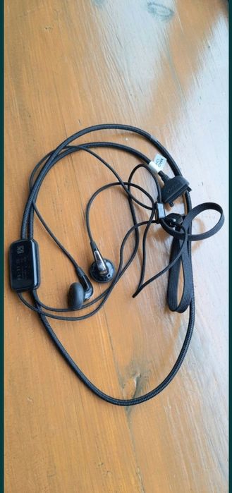 Наушники "Logitech" и др..