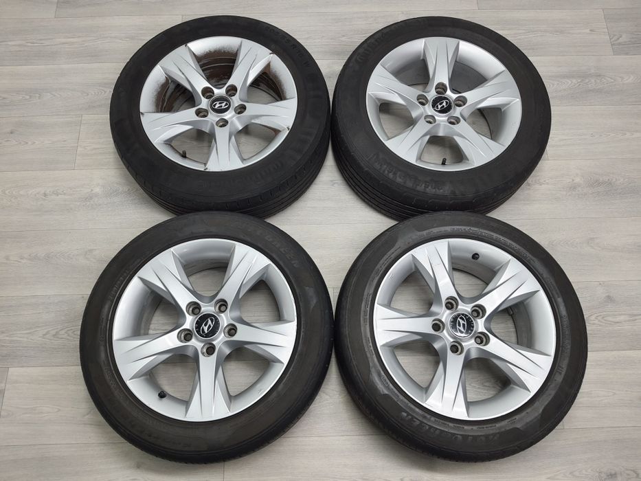 Диски р16 5/114.3 Hyundai,Kia,Mitsubishi з гумою Continental 205/55/16