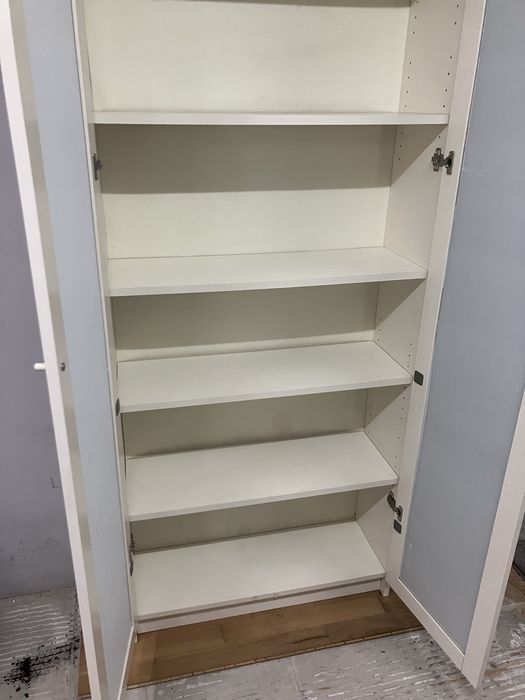 Armário ikea em muito bom estado
